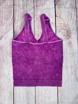 Ribbed cropped vneck tank top