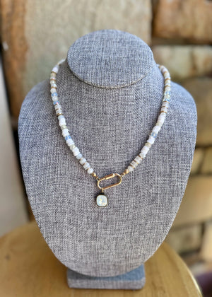 Classy Beaded necklace