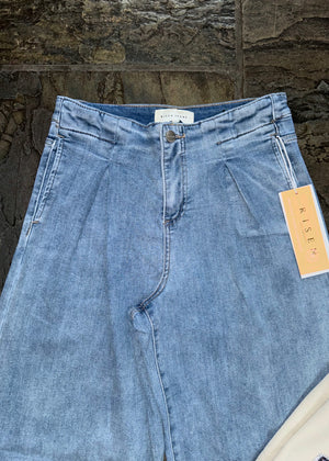 Risen Pleated trouser jeans